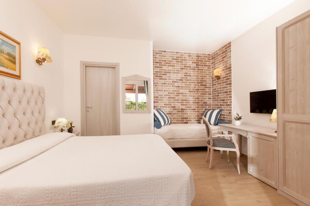 Fattoria Maremmana Aparthotel Marina di Grosseto Bagian luar foto