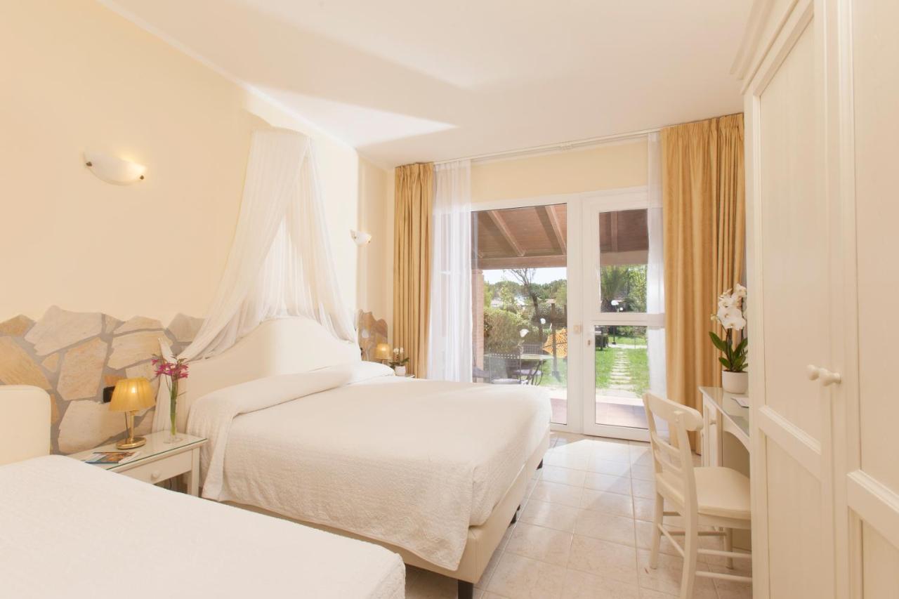 Fattoria Maremmana Aparthotel Marina di Grosseto Bagian luar foto