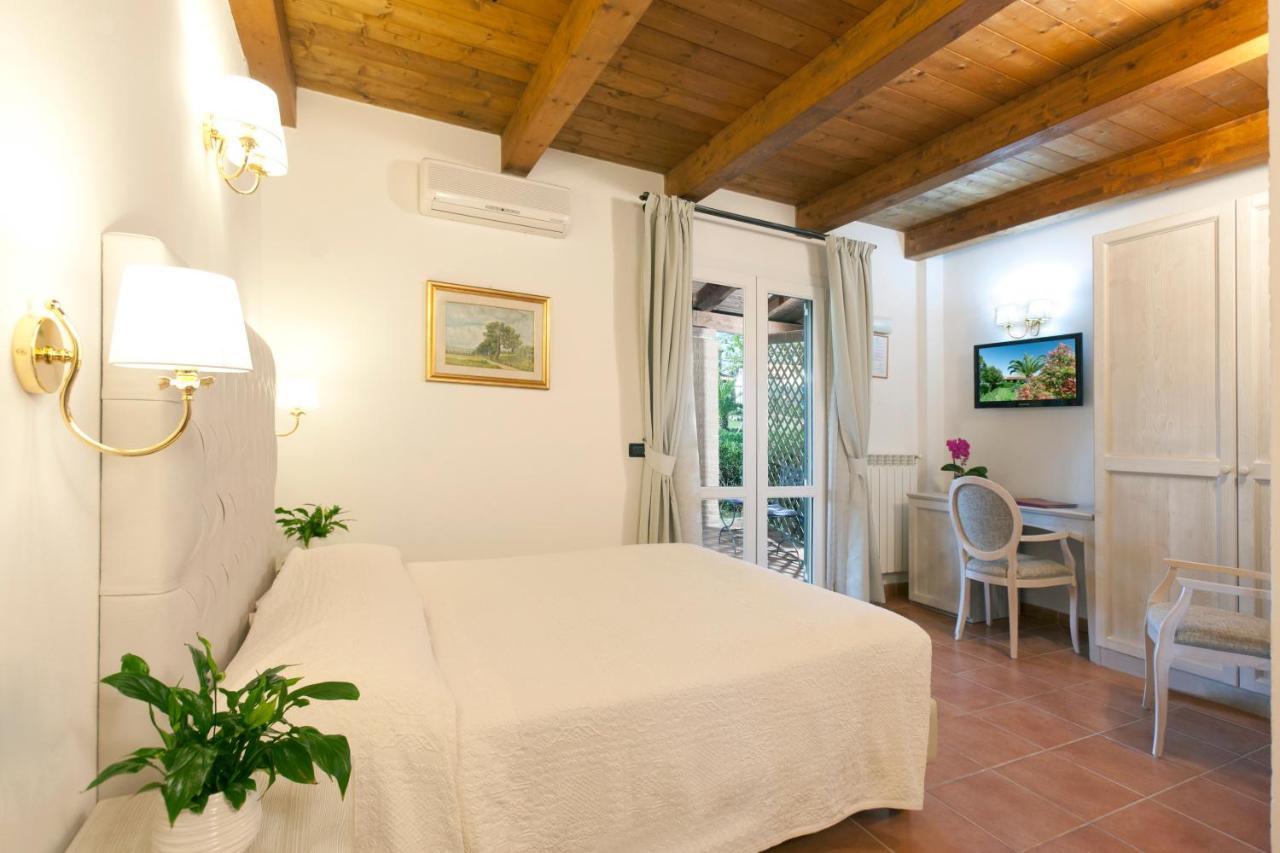 Fattoria Maremmana Aparthotel Marina di Grosseto Bagian luar foto