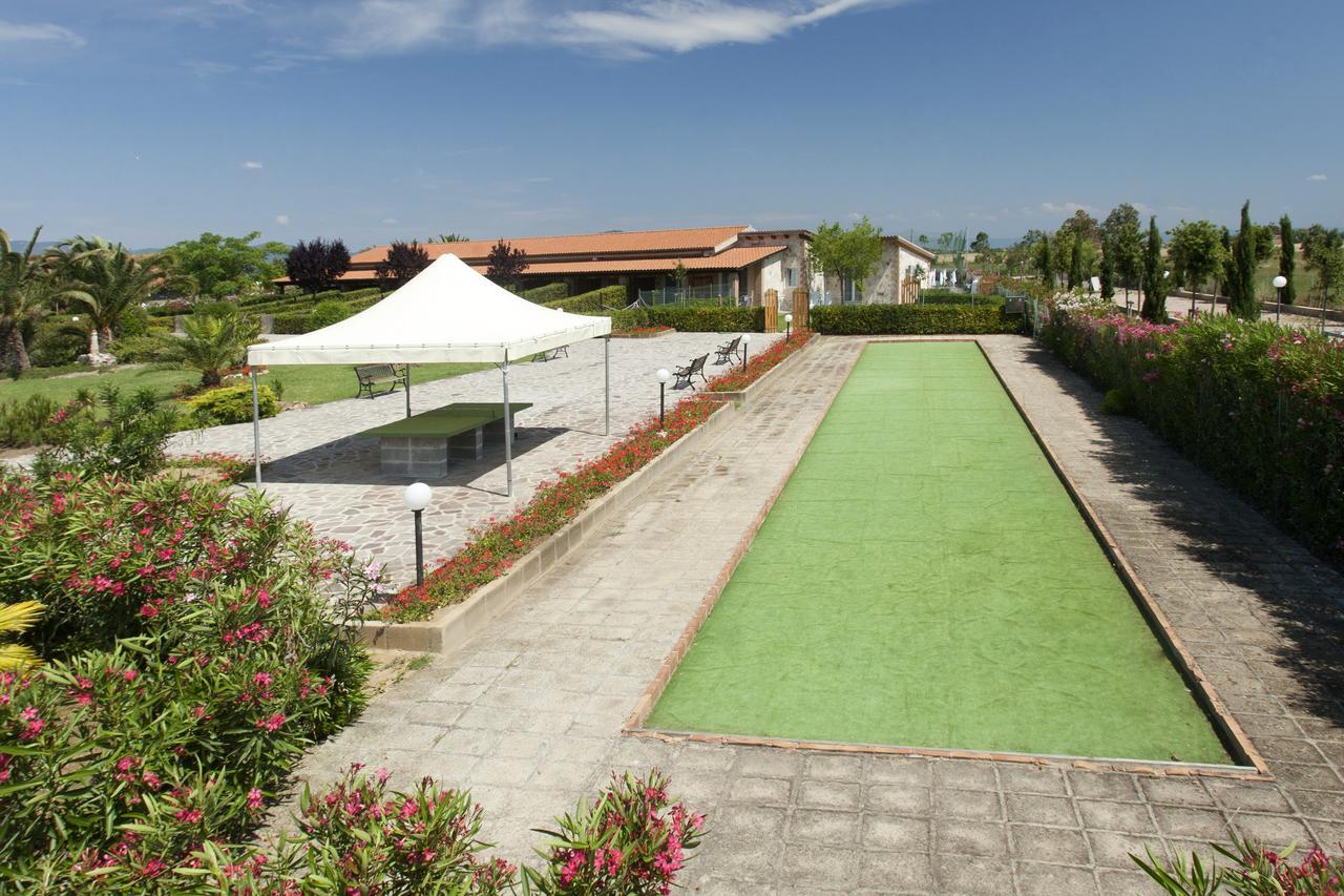 Fattoria Maremmana Aparthotel Marina di Grosseto Bagian luar foto